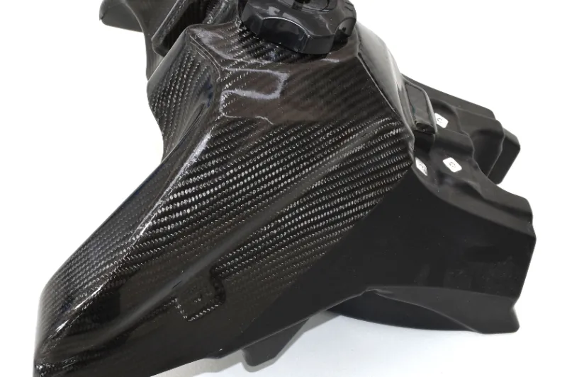 COVER SERBATOIO IN CARBONIO      per HONDA CRF 450 RX COUNTRY      2017 - 2018 - 2019 - 2020-000177