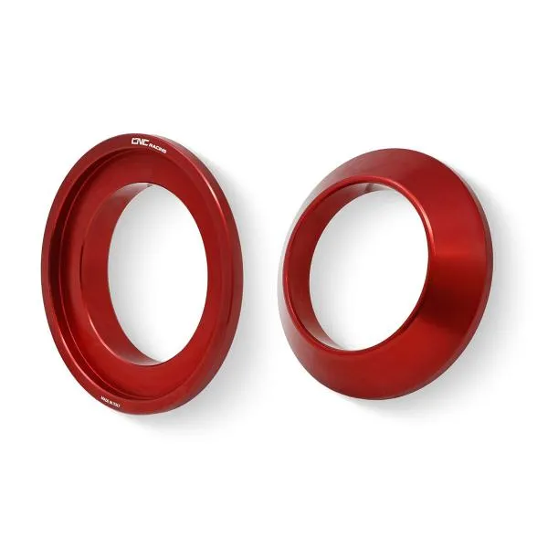Distanziale conico rosso per dado CNC Racing ruota posteriore Ducati Hypermotard 950 2019-2024