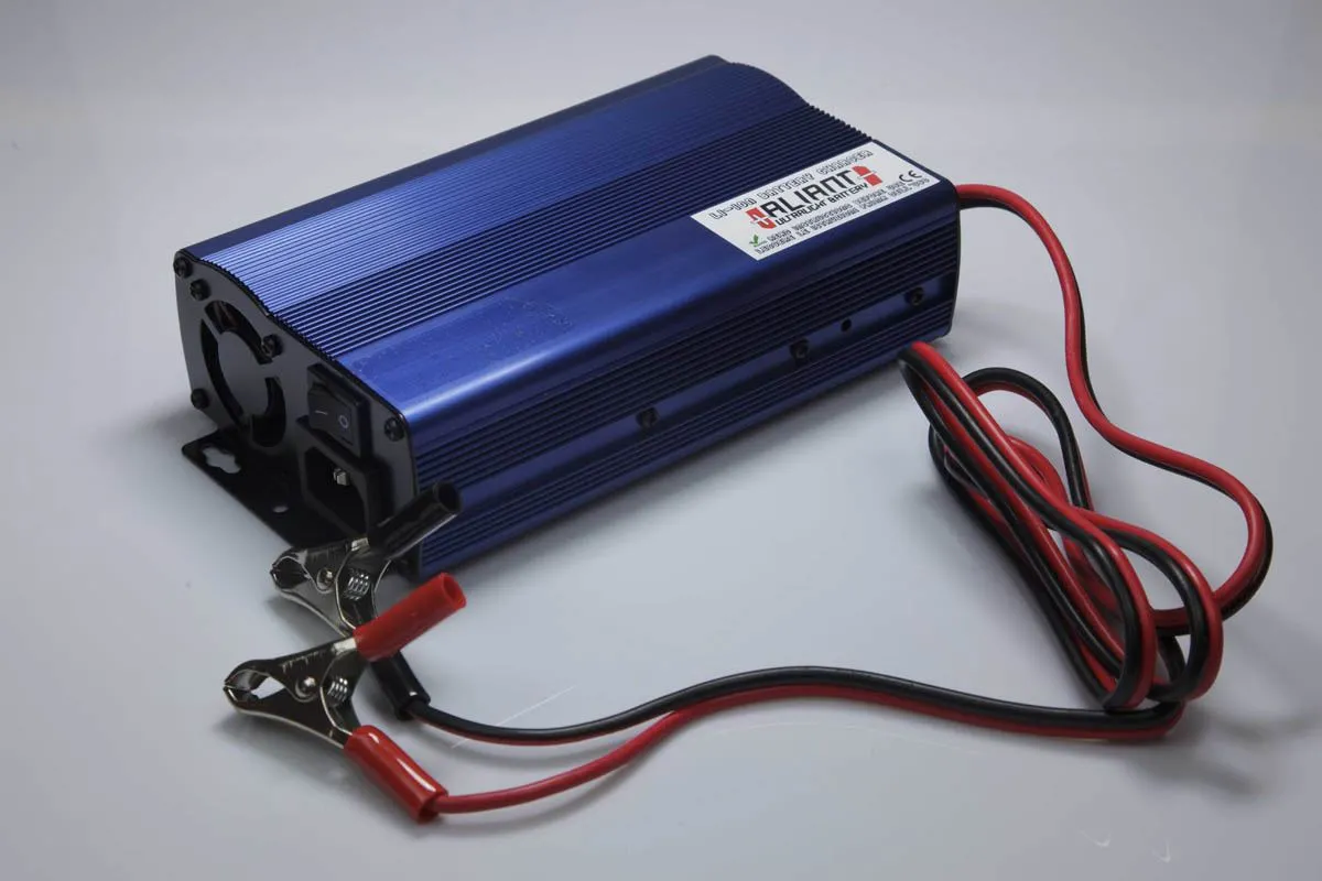 Caricabatterie Aliant 10ampere (Carica tutte le batterie al litio Aliant tranne YLP05 e YLP07)